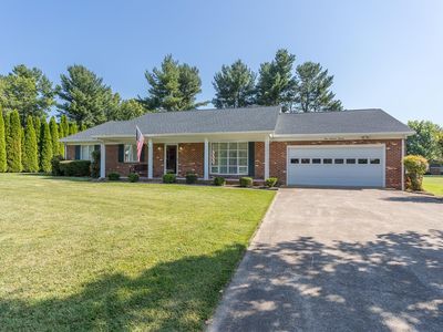 313 Stonewall Dr, Waynesboro, VA, 22980