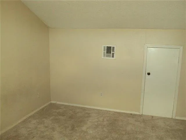 176 Avant Garde Cir #176 — Photo 14