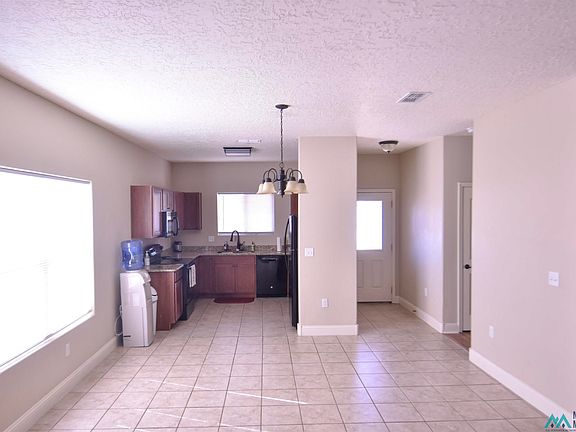 3rd image of 1828 Dillon Wood Dr