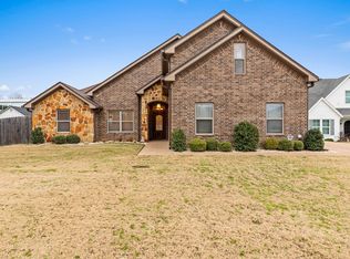 61 N Shore Cir, Waco, TX 76708