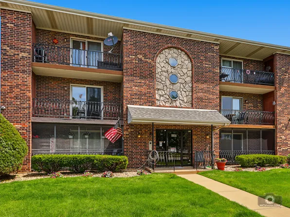 8148 169th St APT 3E, Tinley Park, IL 60477