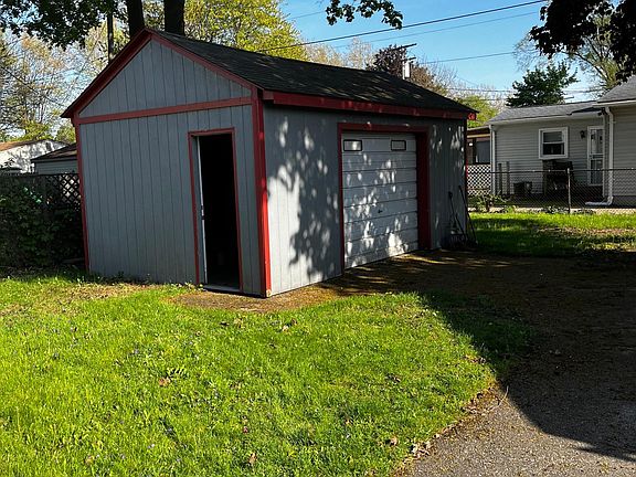 4th image of 27543 Pembroke St