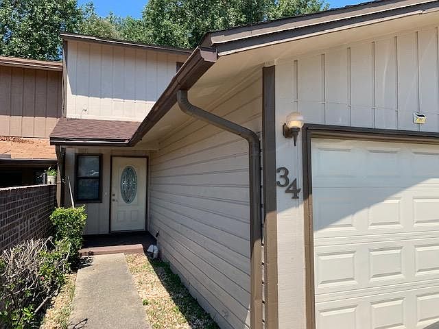 1st image of 34 Baywood Ct