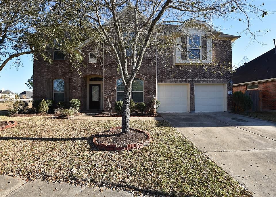 1st image of 2513 Crestmoon Ct