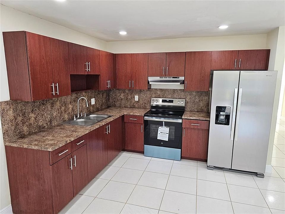 1st image of 3580 NW 110th Ln