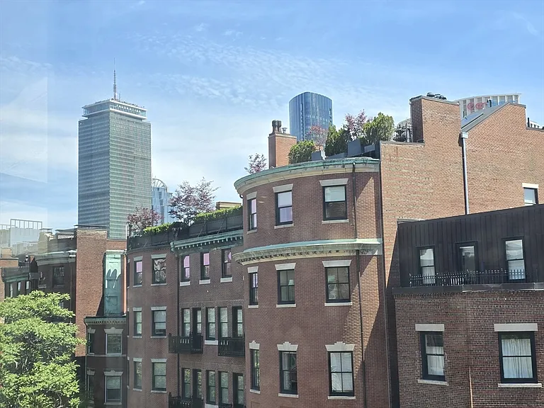 10 Charlesgate E #501 — Photo 13