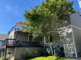 1925 E Day Island Blvd W, Tacoma, WA 98466