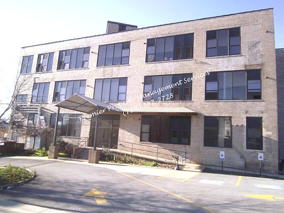 2nd image of 262 Connecticut Ave