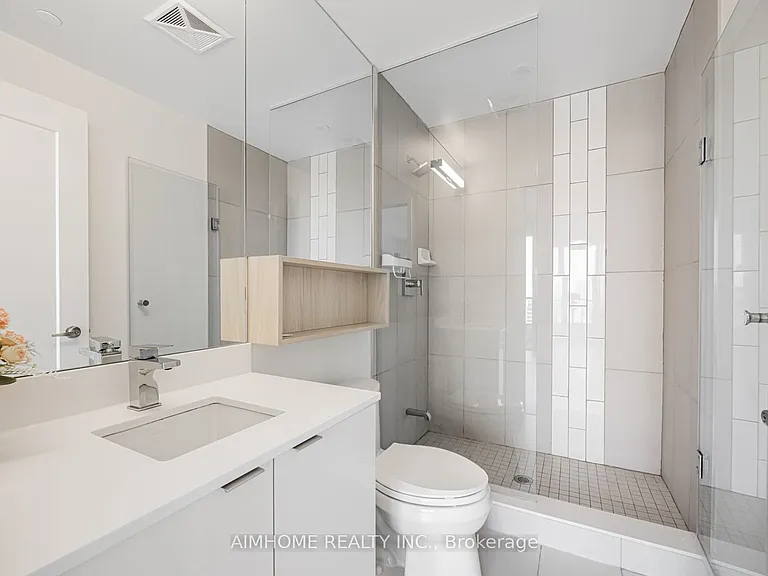 70 Princess St #2116 — Photo 21