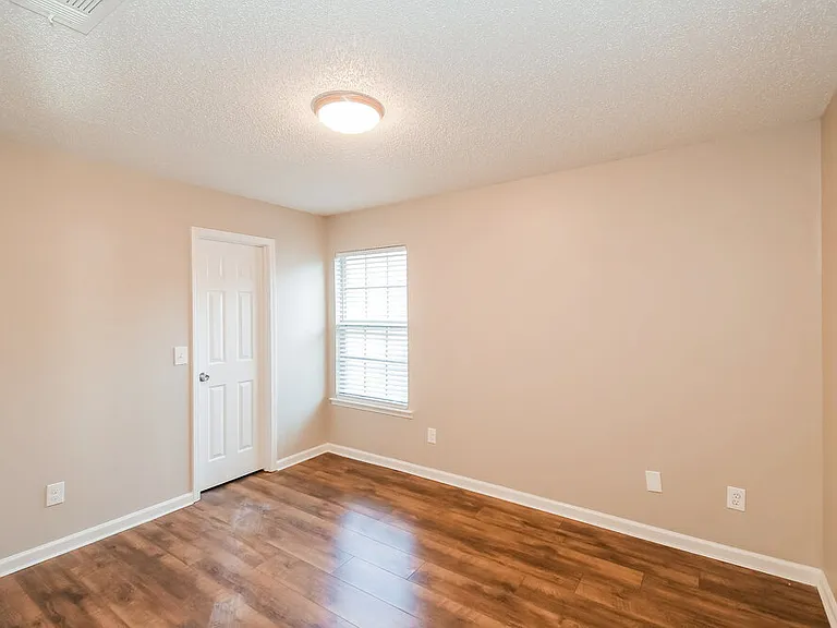 11180 Barbizon Cir E — Photo 14
