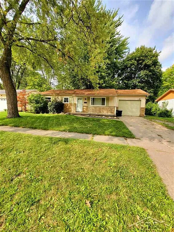910 Caravelle Dr photo 1