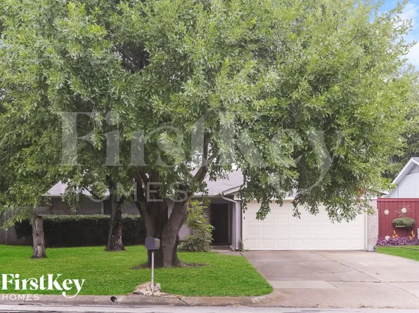 604 Circleview Dr, Mansfield, TX 76063