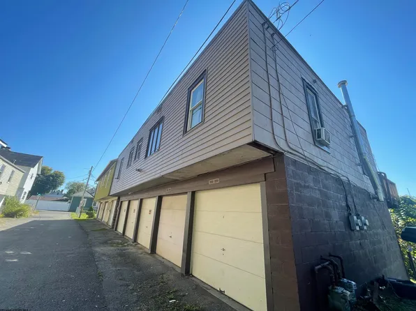 744 1/2 Locust Ave, Clarksburg, WV 26301