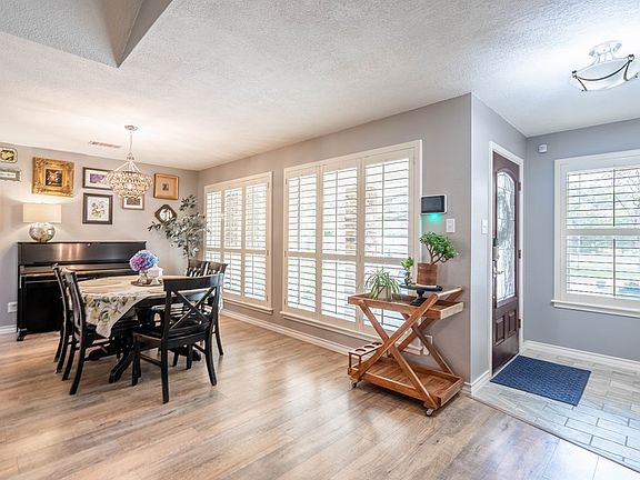 5th image of 1445 NE 281st