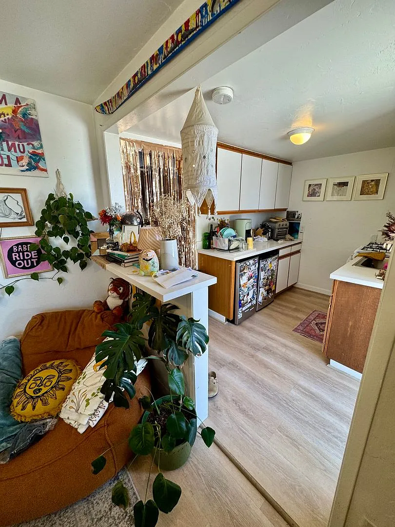 2445 Juan Street — Photo 3