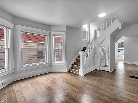 4th image of 7106 Lawnview Ave