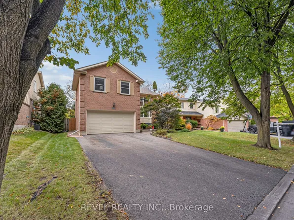 806 Linden Ct, Whitby, ON L1N 6S8