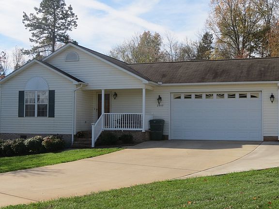 3rd image of 2860 Hill Top Drive