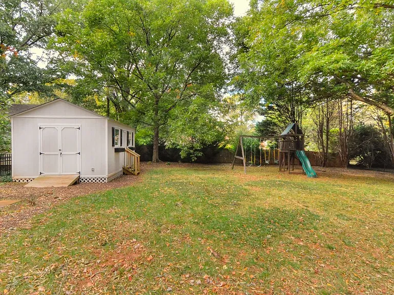 6338 Owenby Ct — Photo 24