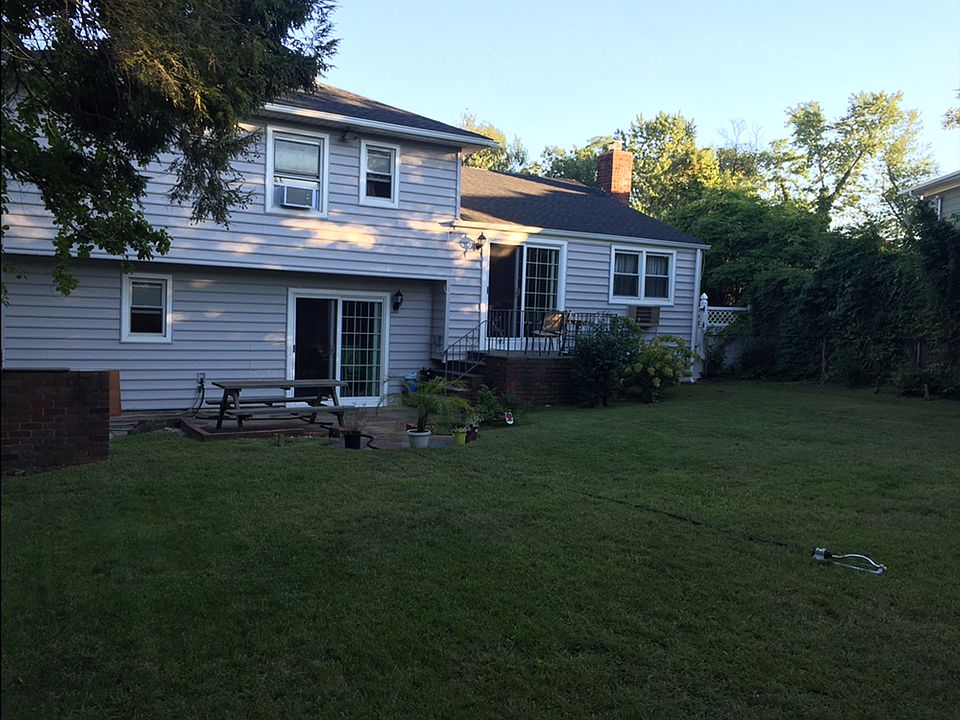 1st image of 21 Coral Ct