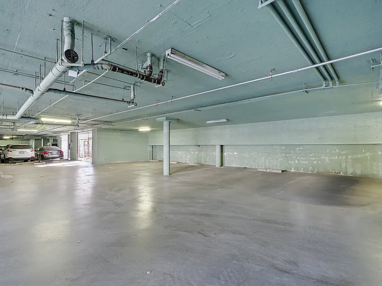 1037 N Vista St #206 — Photo 10