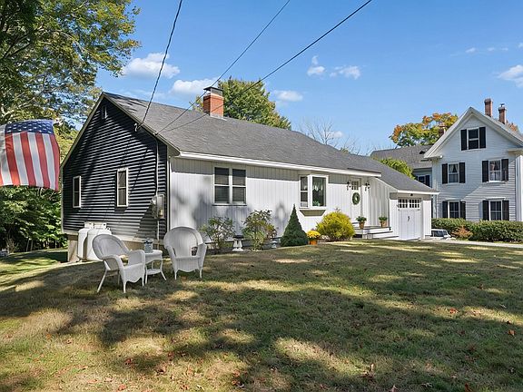 3rd image of 88 Cape Neddick Road