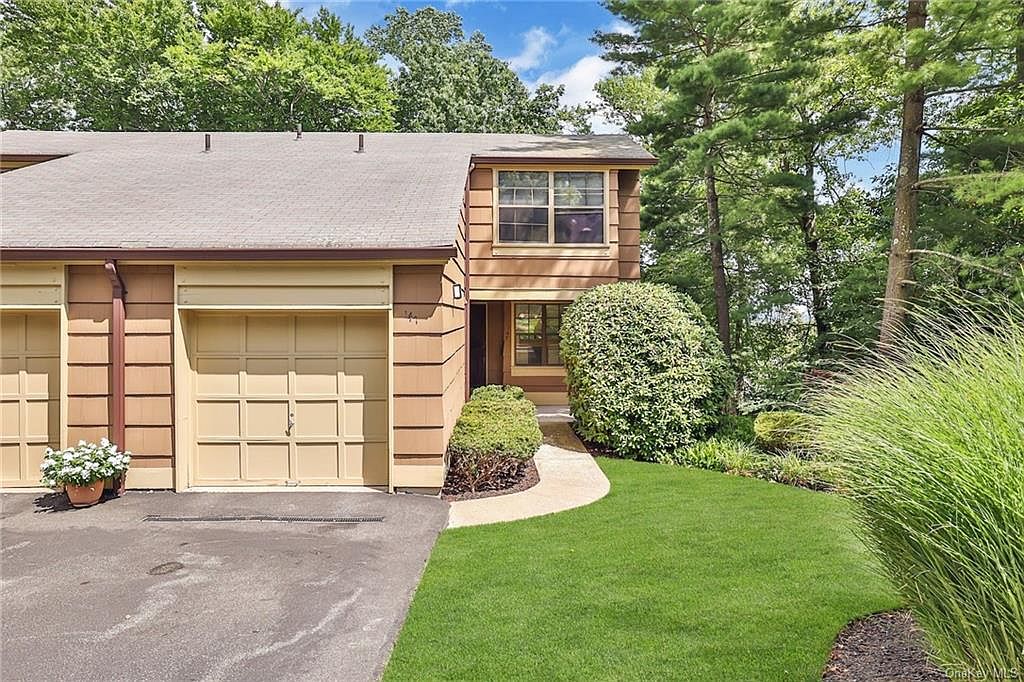 147 Treetop Circle, Nanuet, NY 10954 Zillow