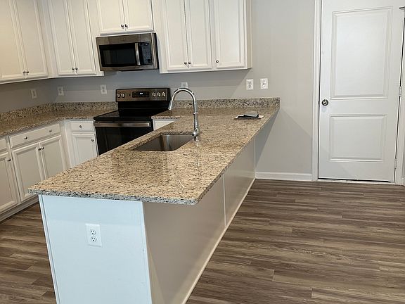 3rd image of 8114 Wistar Creek Walk Unit A