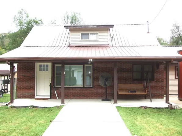 70 Wallen Dr, Van Lear, KY 41265