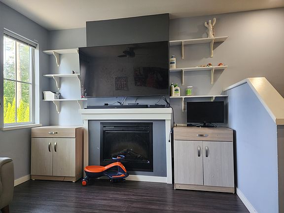 4th image of 14888 62nd Ave #29