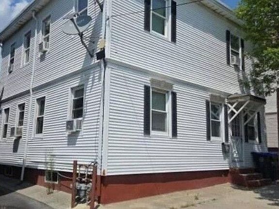 3rd image of 48 Ledge St