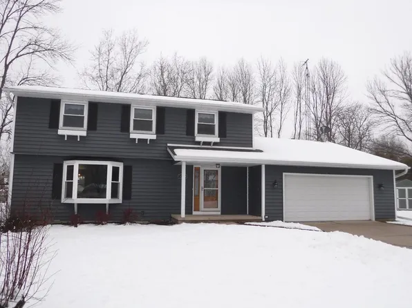 3320 Stokes LANE, Manitowoc, WI 54220