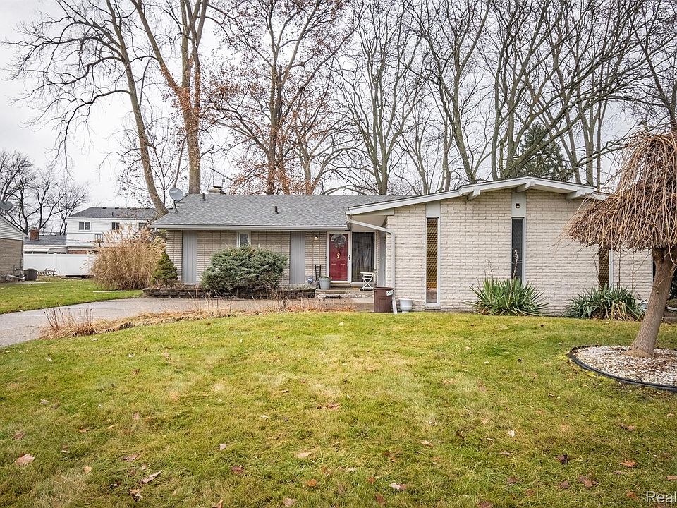 1st image of 21740 Concord Ct