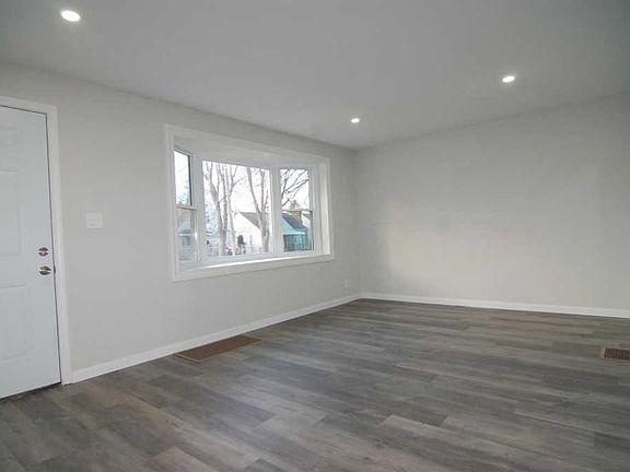 3rd image of 2266 Homestead Dr