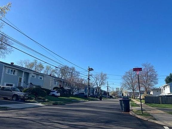 5th image of 24 Nagle Dr