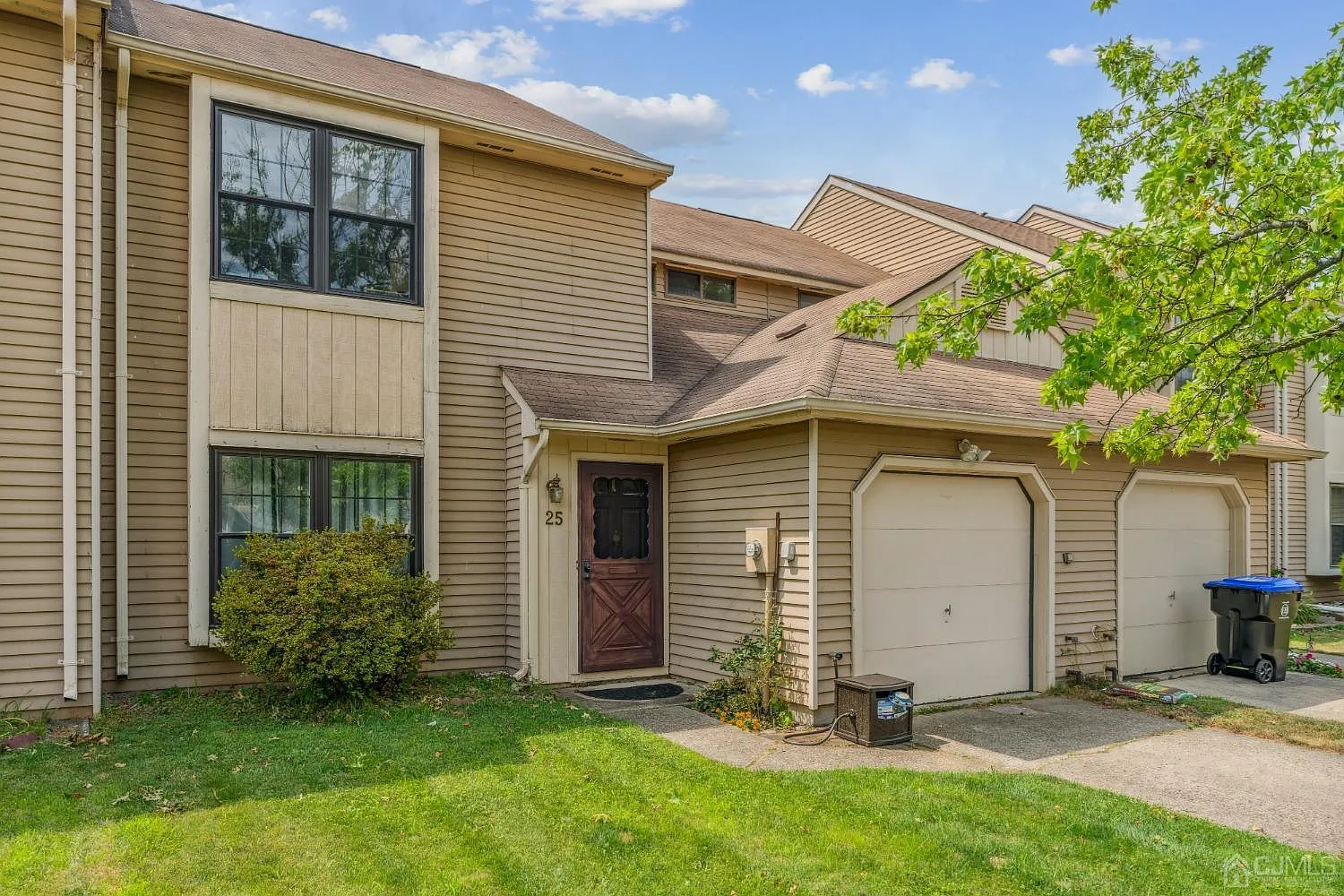 25 Heyward Ct photo 1
