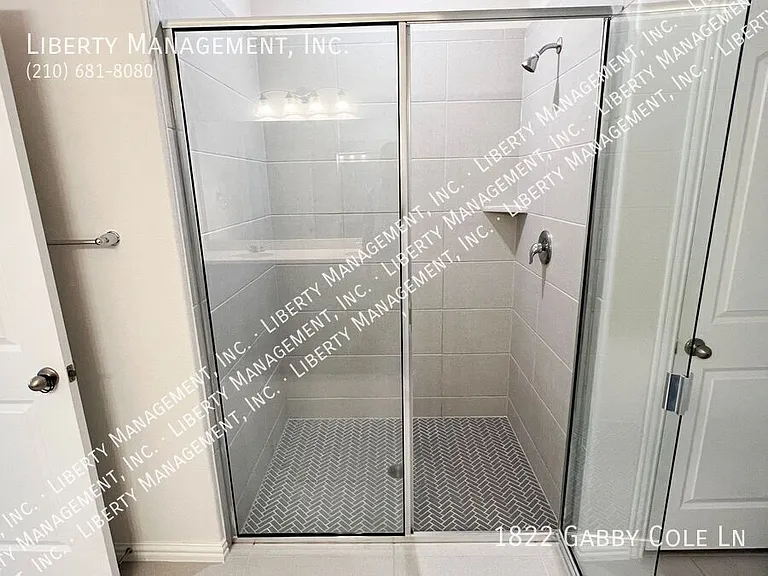 1822 Gabby Cole Ln — Photo 28