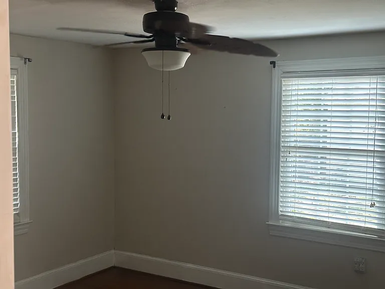 1111 Cedar Ln — Photo 4