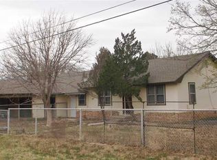 906 Malaga Rd, Carlsbad, NM 88220