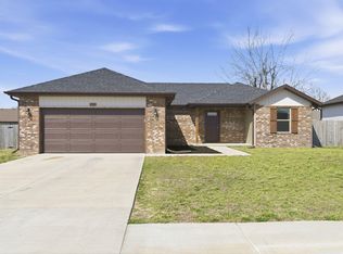 105 E Rosalie St, Strafford, MO 65757