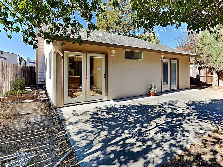 137 Catalpa Ln — Photo 13