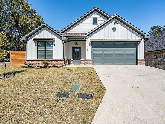 4th image of 2704 Royal Village Way #S42qfy