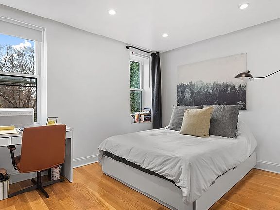 5th image of 465 7th Ave Floor 3
