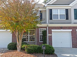 206 Lady Slipper Ln, Jamestown, NC 27282