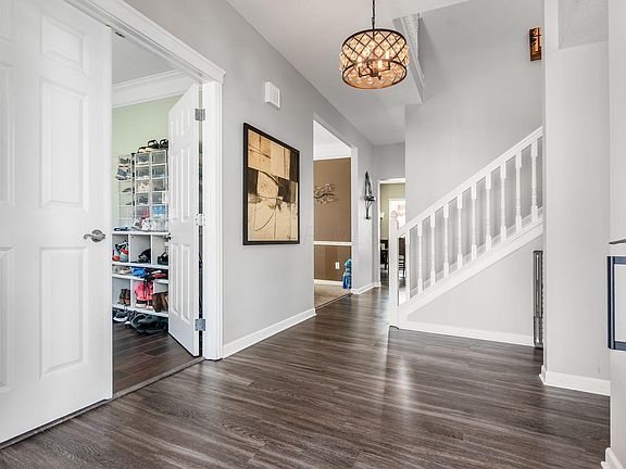4th image of 5114 Thornwood Dr
