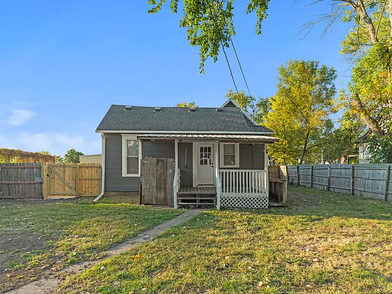 316 W Park St — Photo 28