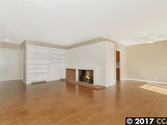 5th image of 51 Norlyn Dr