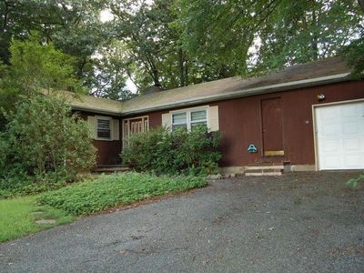 16 W Lake Shore Dr, Rockaway, NJ, 07866