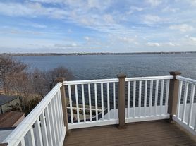 22 Hudson Pl, Providence, RI