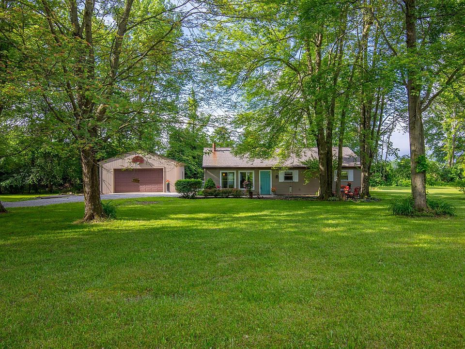 1st image of 21 Den Ton Ln SW